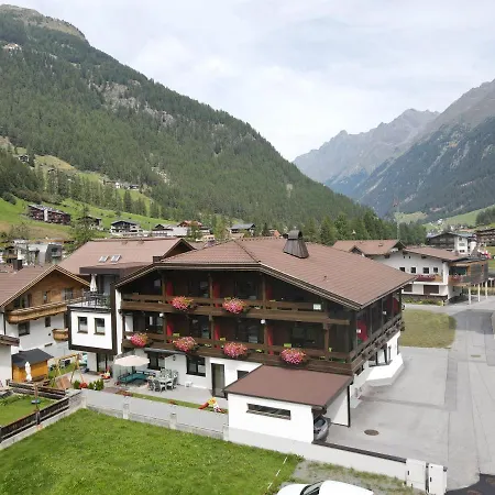 Garni Maria Theresia 3* Sölden