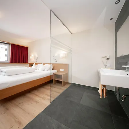 Garni Maria Theresia Hotel 3*