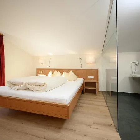 Garni Maria Theresia 3*