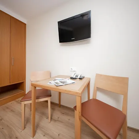 Garni Maria Theresia Hotel