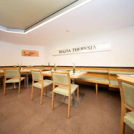 Garni Maria Theresia - Official Oetztal Summer Card Partner