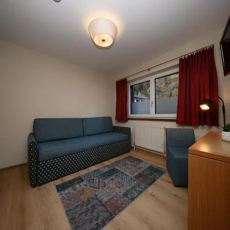 Garni Maria Theresia 3* Sölden