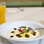 Otel Garni Maria Theresia - Official Oetztal Summer Card Partner 3*